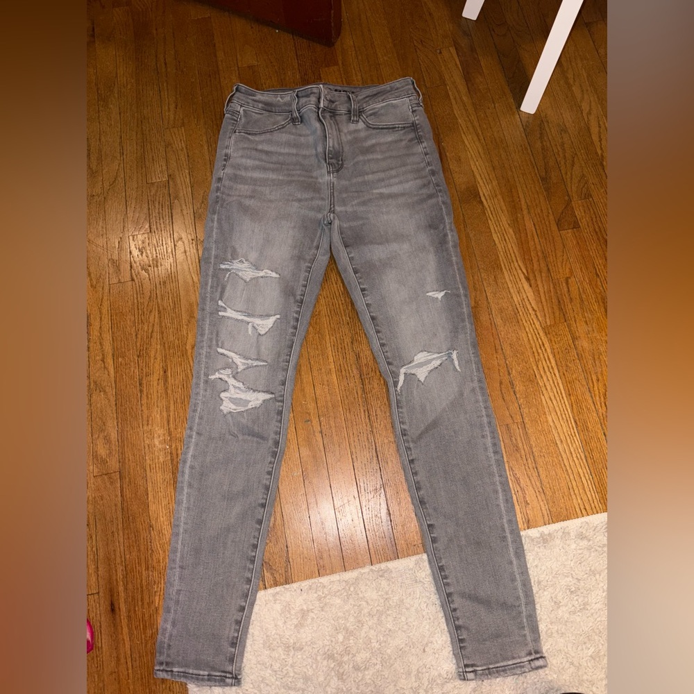Light washed grey American Eagle Straight Jeans